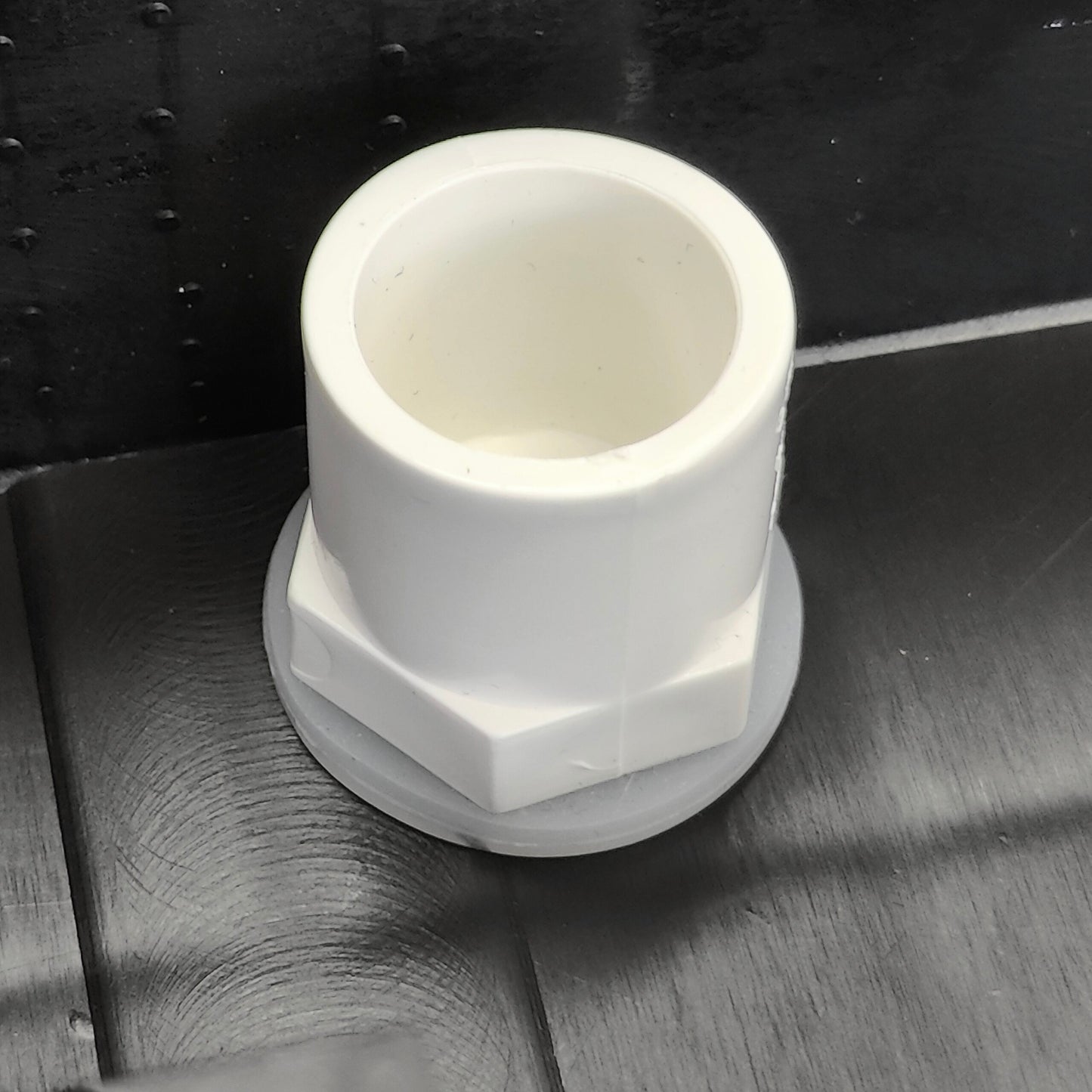 Overflow Drain Fitting For Farmtek Hydroponic DWC Tray